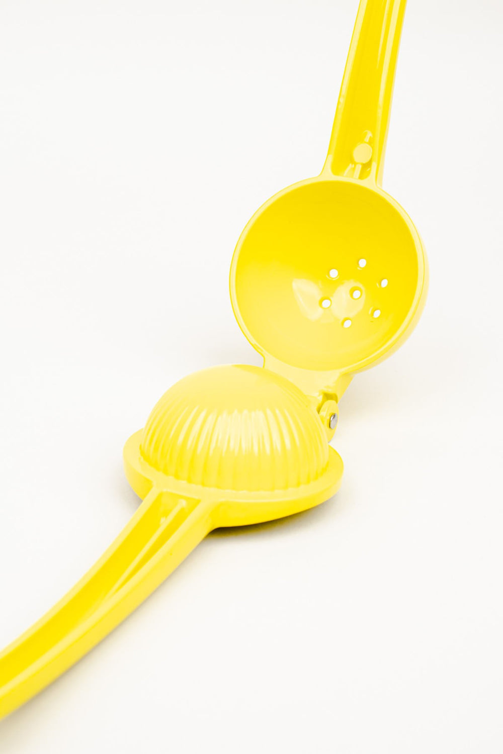 AMARELO