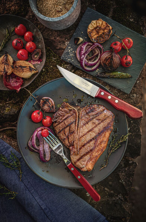 Conjunto de Talheres para Churrasco Jumbo em Aço Inox com Cabo Vermelho Polywood 12 Peças