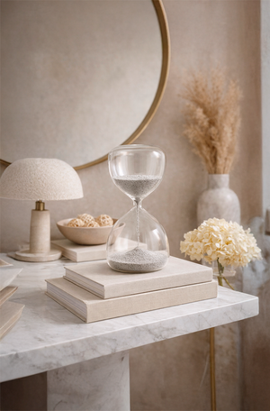 Ampulheta Decorativa em Vidro e Areia Prata