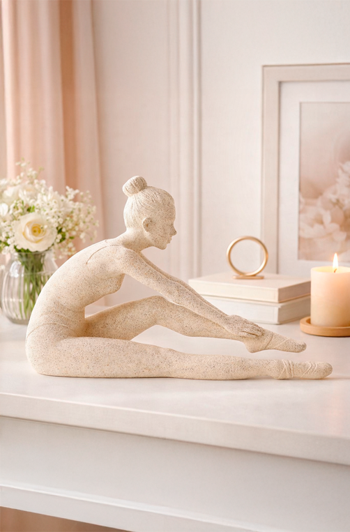 Escultura Decorativa de Bailarina em Poliresina