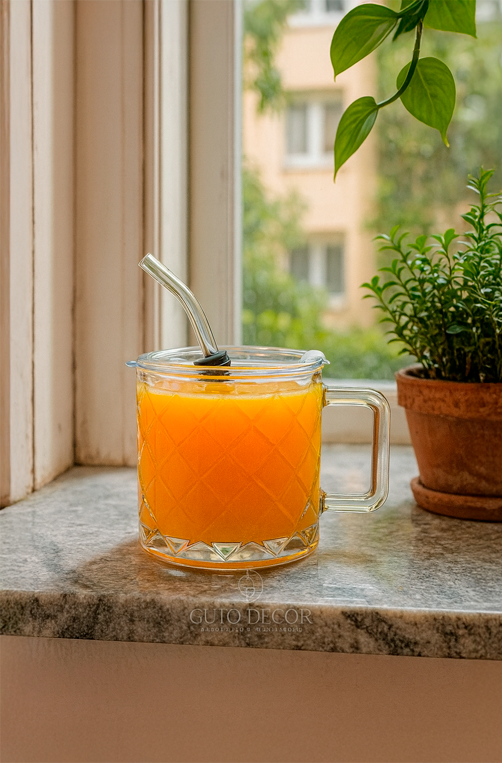 Caneca de Vidro com Tampa e Canudo 400ml