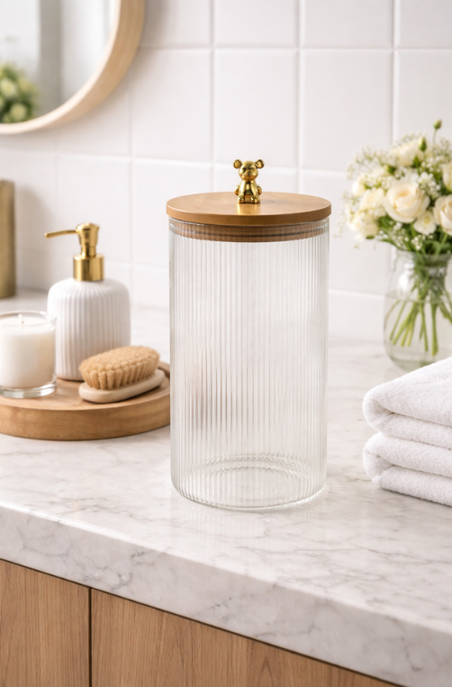 Pote em Vidro Canelado com Tampa e Urso Dourado Médio