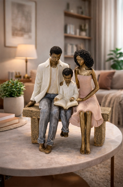 Escultura Decorativa de Família Amor que Educa