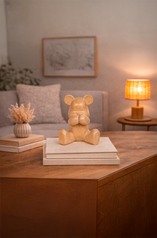 Escultura Toy Art Não Falo Caramelo em Resina