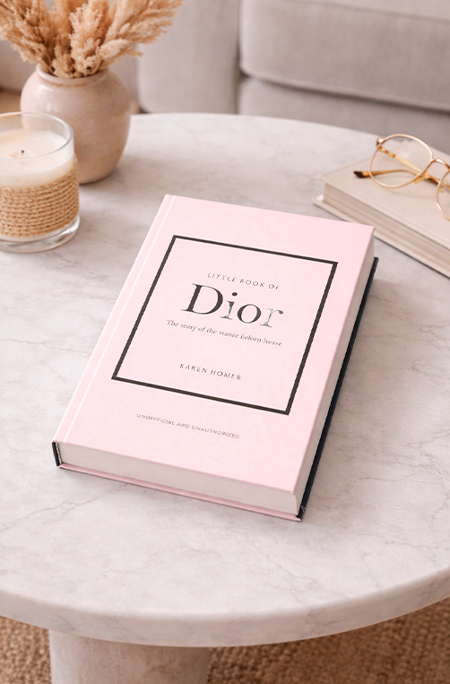 Livro Decorativo Dior em Capa Dura