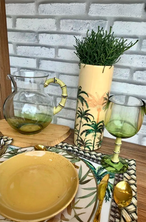 Jarra em Acrílico com Alça de bambu 3L