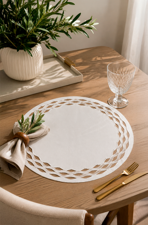 Jogo Americano Olea Branco com Bordado Branco 40cm