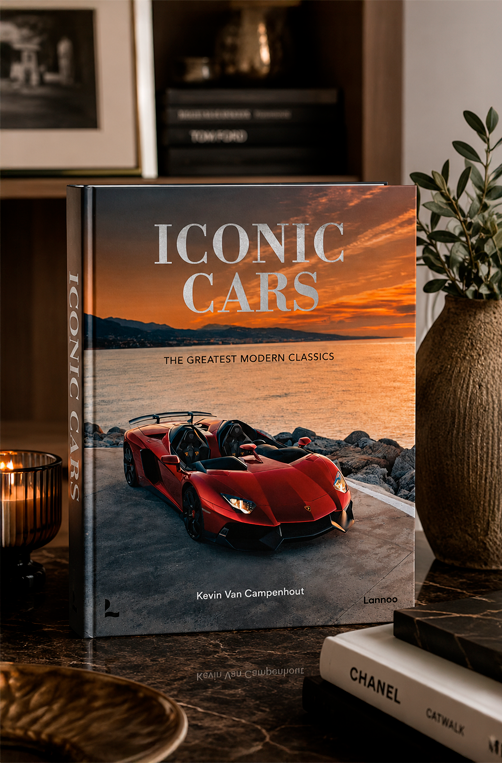 Livro Decorativo Iconic Cars: The Greatest Modern Classics