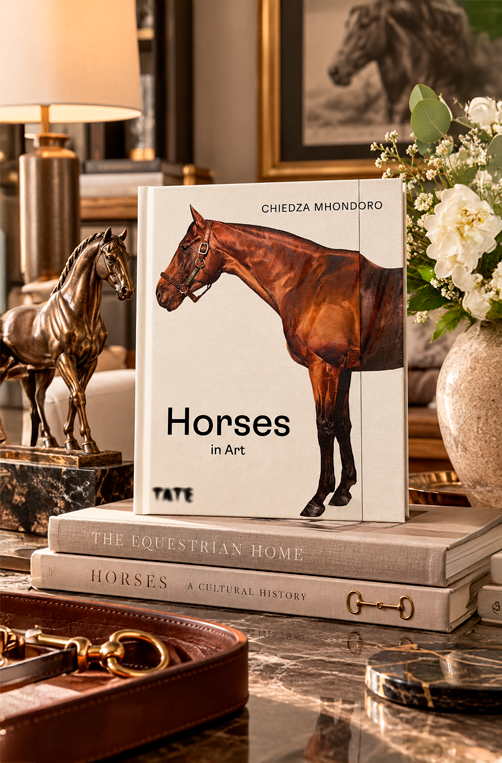 Livro Decorativo Horses in Art