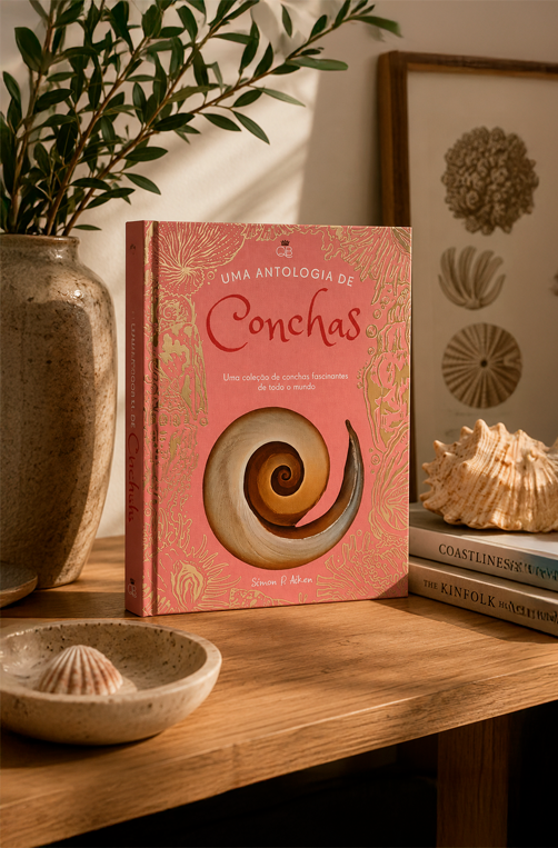 Livro Decorativo Uma Antologia de Conchas