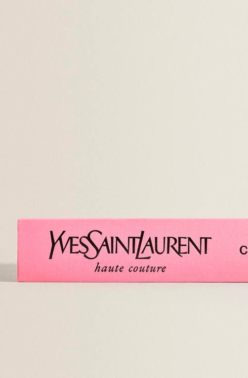 Livro Decorativo Catwalk Yves Saint Laurent