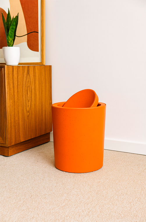 Lixeira em Plastico com Tampa Giratoria