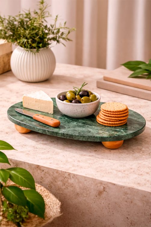 Bandeja Decorativa Sofis em Mármore Verde com Pés em Madeira
