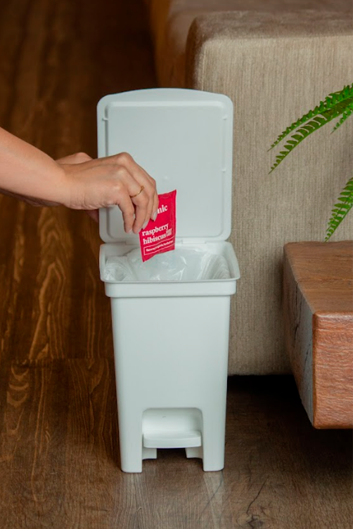 Lixeira com Pedal Pratic 5 L Branco