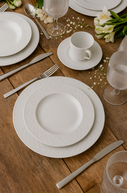 Prato Raso Ingrid em Porcelana