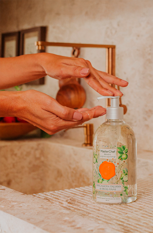 Sabonete Liquido Neutralizador de Odores Bergamota Italiana e Ervas Finas Masterchef 500ml