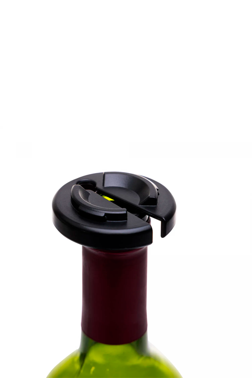 Saca-Rolhas Elétrico de Plástico Preto