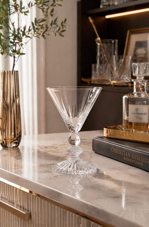 Taça de Martini Canelada Transparente em Vidro 210ml