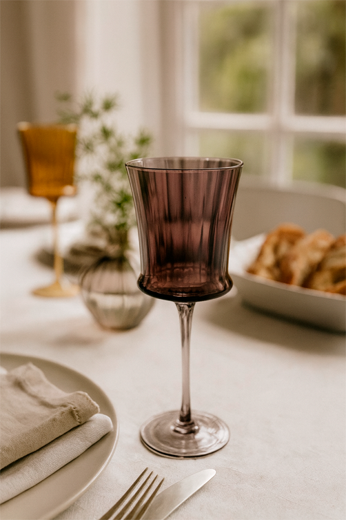 Taça de Vinho em Vidro Brown 300ml