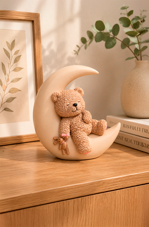 Enfeite Decorativo Ursinho na Lua Teddy Charm em Resina
