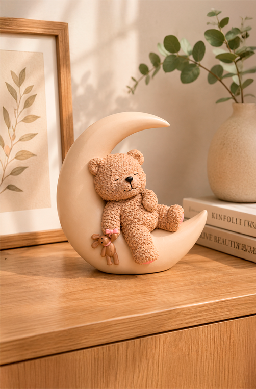 Enfeite Decorativo Ursinho na Lua Teddy Charm em Resina