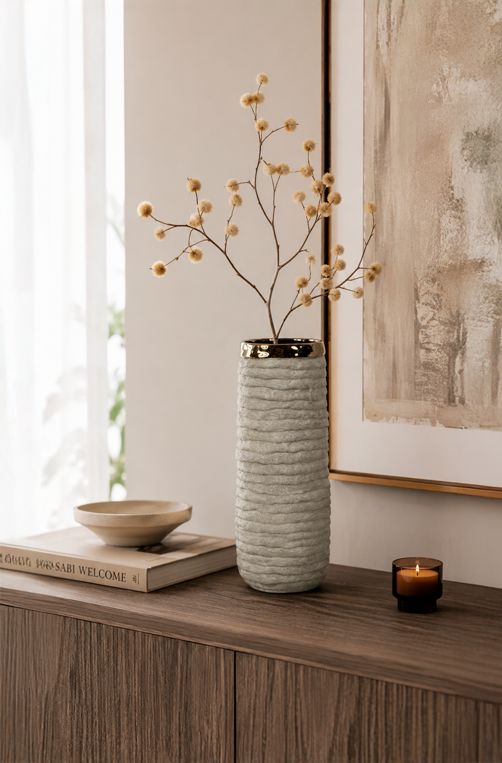 Vaso Decorativo com Curvas Cinza e Dourado 31cm