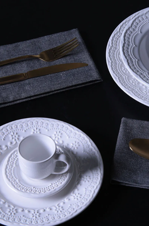 Xícara de Café com Pires Madeleine Branco em Cerâmica 72ml